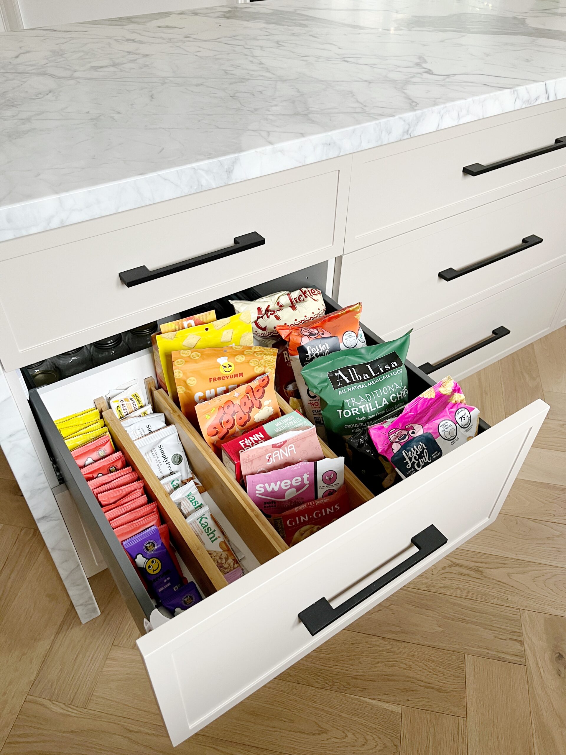 snacks organizing
