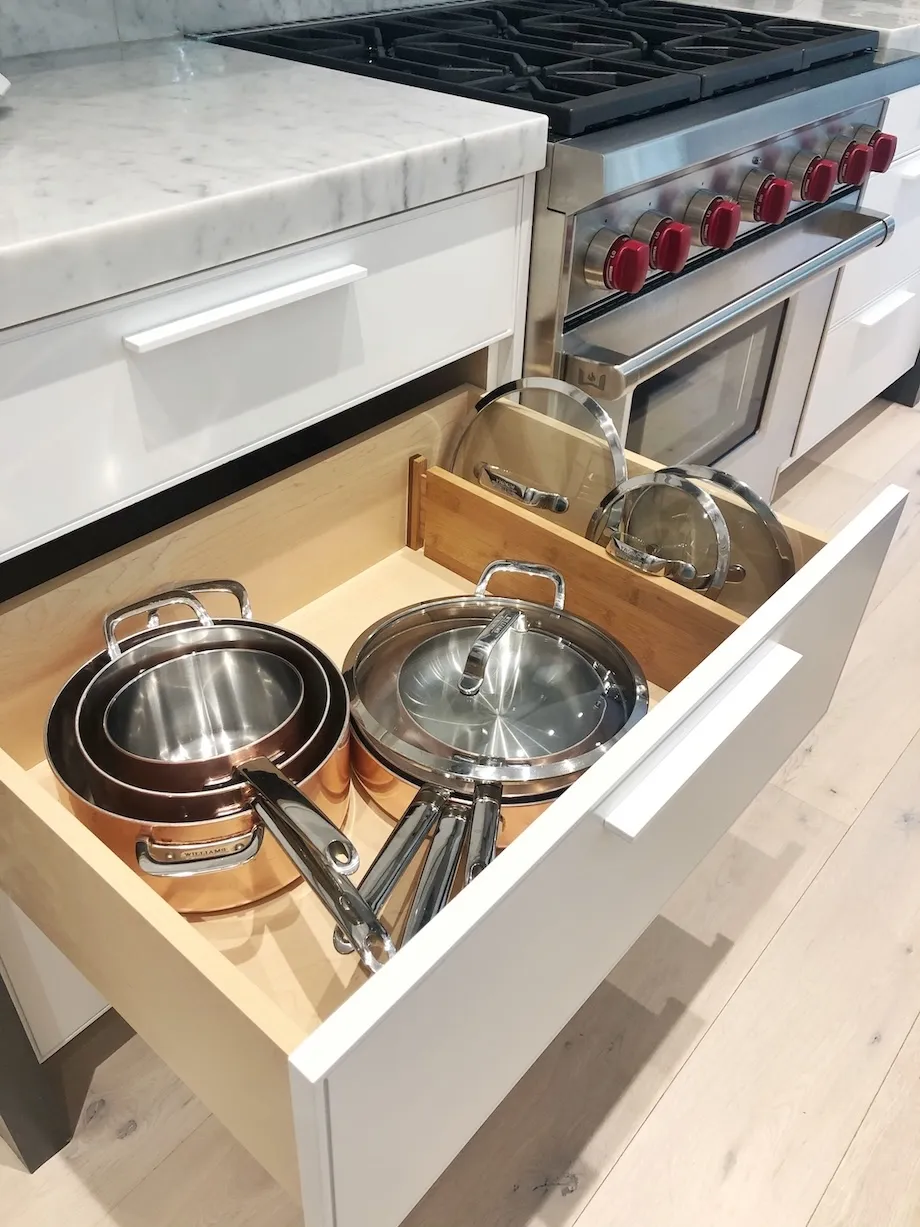 Full-service unpacking and home setup in Bearspaw, providing a turnkey living experience with refined systems from the very first day.